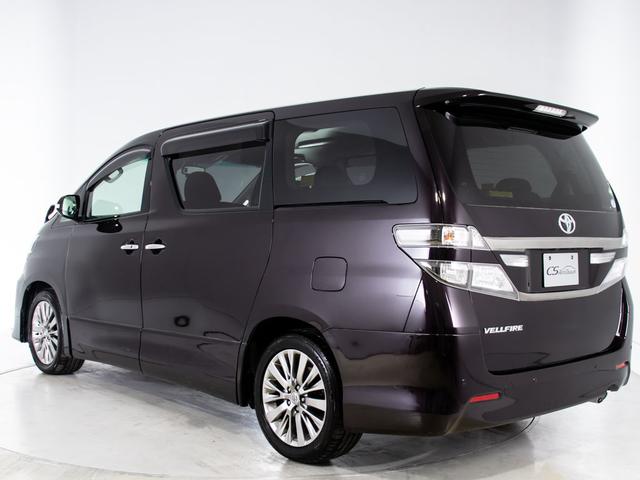 ヴェルファイア 2.4Z ゴールデンアイズ (特別仕様車)(後席モニター)(専用ハーフレザーシート)(両側電動スライドドア)パワーバックドア/コンビハンドル/クルーズコントロール/クリアランスソナー/後席オットマン/Bluetooth接続(17枚目)