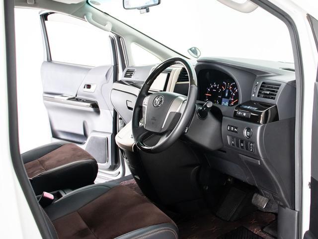 アルファード ２４０Ｓ　タイプゴールド　（禁煙車）（点検記録簿７枚）（後席モニター）（両側自動ドア）パワーバックドア／特別仕様車／専用黒ハーフレザーシート／カロッツェリアナビ／バックカメラ／コンビハンドル／クルーズコントロール／（38枚目）