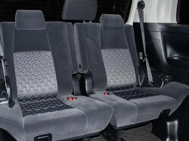 アルファード ２．５Ｓ　（禁煙ワンオーナー車）（点検記録簿５枚）（８人乗りフルフラットシート）（純正１０型ナビ）後席モニター／前車追従レーダークルーズ／衝突被害軽減ブレーキ／踏み間違い防止装置／両側自動ドア／（14枚目）