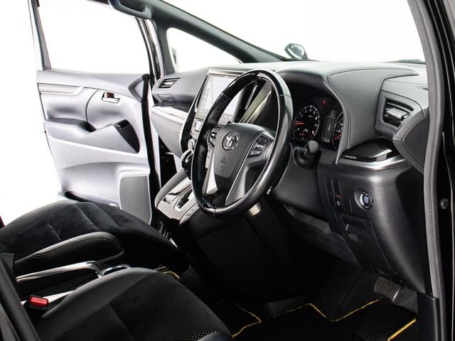 ヴェルファイア 2.5Z Aエディション ゴールデンアイズ (禁煙ワンオーナー車)(サンルーフ)(ロクサーニ20インチアルミ)(BLITZ車高調)アルパインBIG-X11型ナビ/後席モニター/両側自動ドア/パワーバックドア/専用黒ハーフレザーシート/(42枚目)