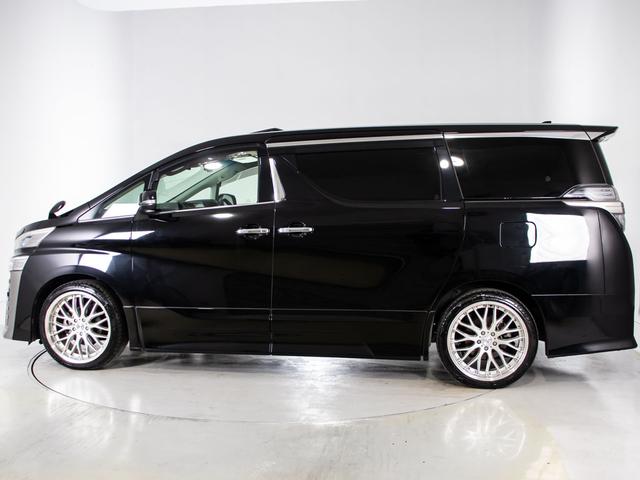 ヴェルファイア 2.5Z Gエディション (禁煙車)(ロクサーニ20インチアルミ)(サンルーフ)(冷暖房黒革)純正10型ナビ/後席モニター/トヨタセーフティセンス/踏み間違い防止装置/デジタルインナーミラー/3眼LEDヘッドライト/BSM/(22枚目)