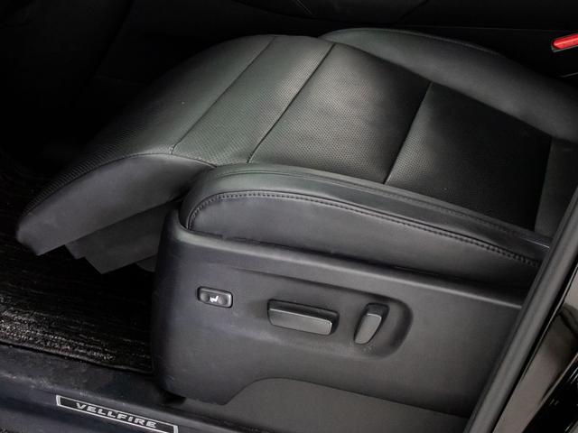 ヴェルファイア 2.5Z Gエディション (禁煙車)(ロクサーニ20インチアルミ)(サンルーフ)(冷暖房黒革)純正10型ナビ/後席モニター/トヨタセーフティセンス/踏み間違い防止装置/デジタルインナーミラー/3眼LEDヘッドライト/BSM/(35枚目)