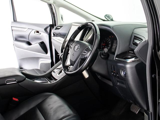 ヴェルファイア 2.5Z Gエディション (禁煙車)(ロクサーニ20インチアルミ)(サンルーフ)(冷暖房黒革)純正10型ナビ/後席モニター/トヨタセーフティセンス/踏み間違い防止装置/デジタルインナーミラー/3眼LEDヘッドライト/BSM/(42枚目)