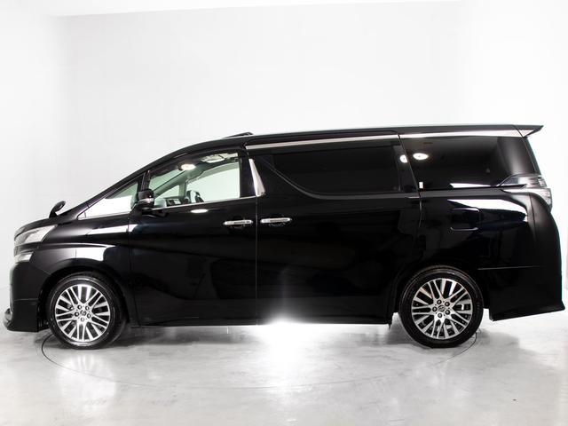 ヴェルファイア 2.5Z Gエディション (サンルーフ)(エアロカスタム)(純正10型ナビ)(後席モニター)両側自動ドア/パワーバックドア/バックカメラ/エグゼクティブシート/AC100V電源/クルーズコントロール/シートメモリー(18枚目)