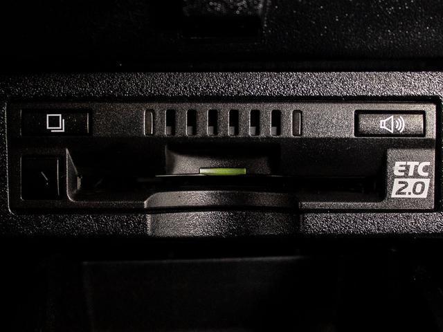 ヴェルファイア 2.5Z (禁煙ワンオーナー車)(4WD)(点検記録簿12枚)(8人乗りフルフラットシート)純正9型ナビ/後席モニター/トヨタセーフティセンス/踏み間違い防止装置/デジタルインナーミラー/両側自動ドア/(42枚目)