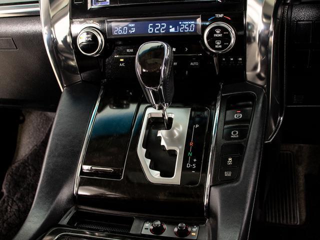 ヴェルファイア 3.5ZA Gエディション (禁煙車)(社外20インチアルミ)(サンルーフ)(黒本革)社外エアロ/リアTRD/アルパインBIG-X10型ナビ/後席モニター/両側自動ドア/パワーバックドア/AC100V電源/クルーズコントロール(40枚目)