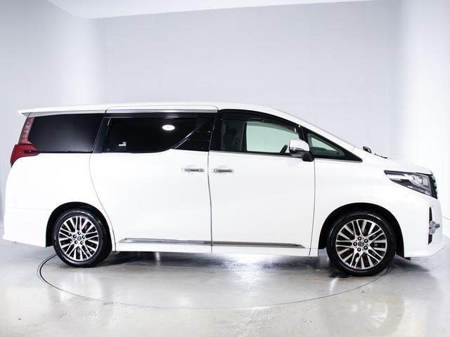 アルファード 2.5S Cパッケージ (禁煙車)(純正10型ナビ)(後席モニター)(エグゼクティブシート)前車追従レーダークルーズ/衝突被害軽減ブレーキ/踏み間違い防止装置/両側自動ドア/パワーバックドア/AC100V電源/コンビハンドル(21枚目)
