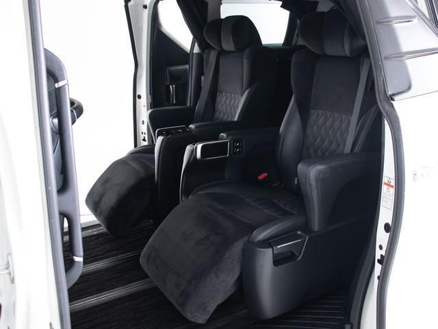 アルファード 2.5S Cパッケージ (禁煙車)(純正10型ナビ)(後席モニター)(エグゼクティブシート)前車追従レーダークルーズ/衝突被害軽減ブレーキ/踏み間違い防止装置/両側自動ドア/パワーバックドア/AC100V電源/コンビハンドル(27枚目)