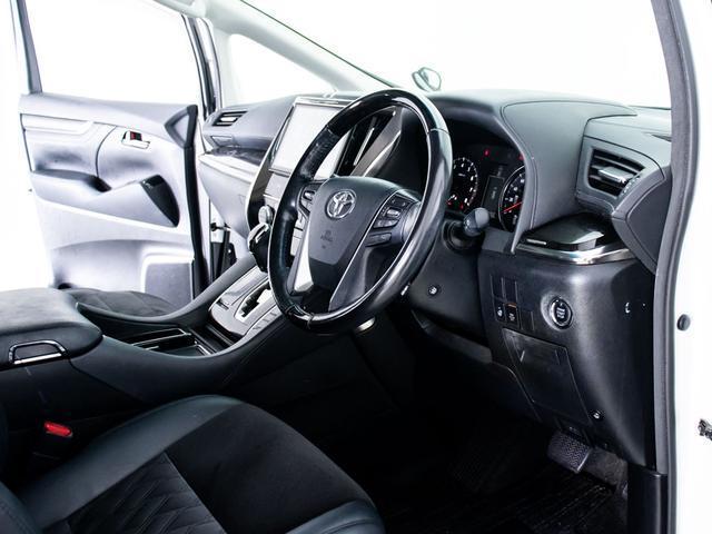 アルファード 2.5S Cパッケージ (禁煙車)(純正10型ナビ)(後席モニター)(エグゼクティブシート)前車追従レーダークルーズ/衝突被害軽減ブレーキ/踏み間違い防止装置/両側自動ドア/パワーバックドア/AC100V電源/コンビハンドル(38枚目)