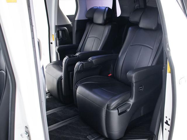 アルファード 240S Cパッケージ (禁煙車)(点検記録簿6枚)(エグゼクティブシート)(両側自動ドア)パワーバックドア/純正HDDナビ/後席モニター/バックカメラ/黒革調シートカバー/車高調/クルーズコントロール/クリアランスソナー/(27枚目)