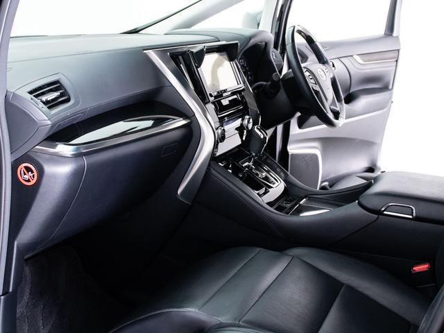 アルファード 2.5S Cパッケージ (禁煙)(点検記録簿11枚)(サンルーフ)(黒本革)純正9型ナビ/後席モニター/前車追従レーダークルーズ/衝突被害軽減ブレーキ/踏み間違い防止装置/両側自動ドア/パワーバックドア/AC100V電源/(42枚目)