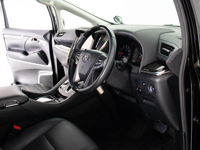 アルファード 2.5S Cパッケージ (禁煙)(点検記録簿11枚)(サンルーフ)(黒本革)純正9型ナビ/後席モニター/前車追従レーダークルーズ/衝突被害軽減ブレーキ/踏み間違い防止装置/両側自動ドア/パワーバックドア/AC100V電源/(44枚目)