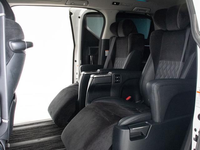 アルファード ２．５Ｓ　Ｃパッケージ　（禁煙車）（１０インチ大画面ナビ）（モデリスタエアロ）（エグゼクティブシート）両側電動スライド／パワーバックドア／クルーズコントロール／クリアランスソナー／ＡＣ１００Ｖ電源／ハーフレザーシート／ＥＴＣ（25枚目）