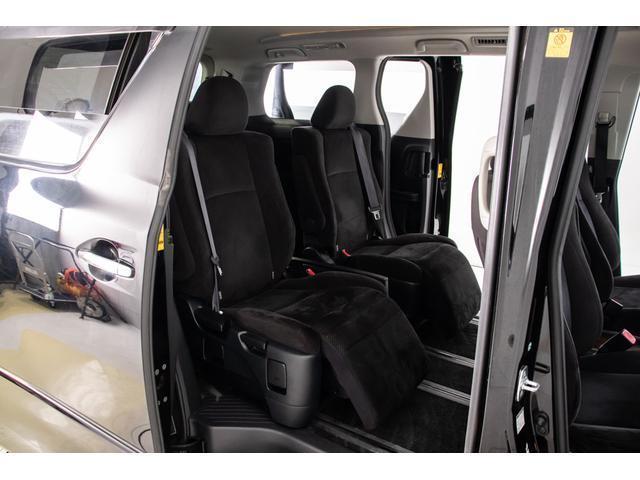 アルファード 240S プライムセレクションII (点検記録簿8枚)(後席モニター)(両側自動ドア)パワーバックドア/専用アルカンターラシート/バックカメラ/ビルトインETC/コンビハンドル/クリアランスソナー/Bluetooth接続/(27枚目)