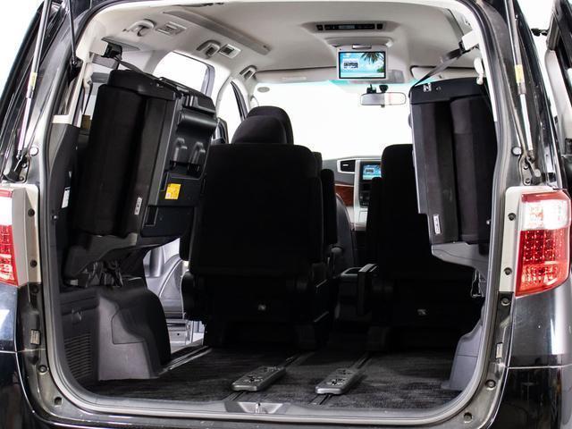 アルファード 240S プライムセレクションII (点検記録簿8枚)(後席モニター)(両側自動ドア)パワーバックドア/専用アルカンターラシート/バックカメラ/ビルトインETC/コンビハンドル/クリアランスソナー/Bluetooth接続/(30枚目)