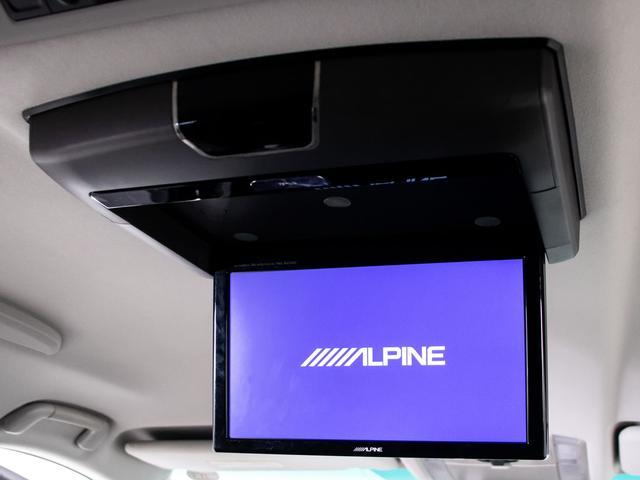 ヴェルファイア 2.4Z ゴールデンアイズ (禁煙車)(特別仕様車)(後席モニター)(専用アアルカンターラ半革シート)パワーバックドア/両側電動スライドドア/クルーズコントロール/クリアランスソナー/コンビハンドル/HIDライト/フルセグTV(6枚目)