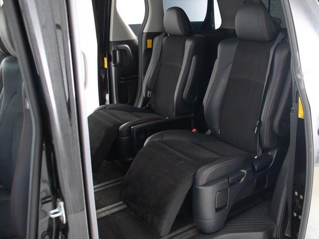 ヴェルファイア 2.4Z ゴールデンアイズ (禁煙車)(特別仕様車)(後席モニター)(専用アアルカンターラ半革シート)パワーバックドア/両側電動スライドドア/クルーズコントロール/クリアランスソナー/コンビハンドル/HIDライト/フルセグTV(27枚目)