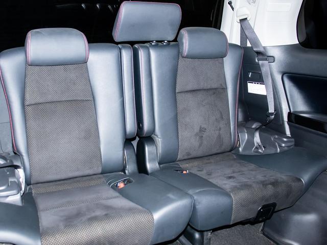 ヴェルファイア 2.4Z ゴールデンアイズ (禁煙車)(特別仕様車)(後席モニター)(専用アアルカンターラ半革シート)パワーバックドア/両側電動スライドドア/クルーズコントロール/クリアランスソナー/コンビハンドル/HIDライト/フルセグTV(28枚目)