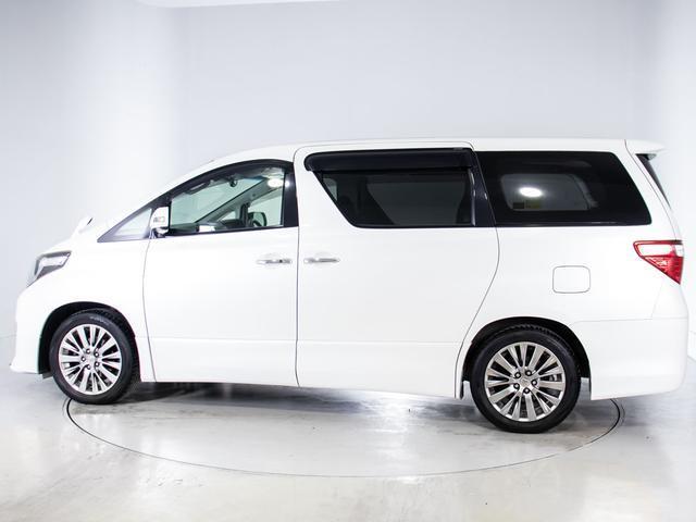 アルファード ２４０Ｓ　タイプゴールド　（アルパインＢＩＧ－Ｘ９型ナビ）（後席モニター）（専用黒ハーフレザーシート）（両側自動ドア）パワーバックドア／クルーズコントロール／クリアランスソナー／バックカメラ／コンビハンドル／特別仕様車／（16枚目）