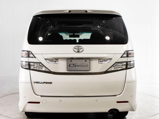 ヴェルファイア 2.4Z プラチナムセレクション (サンルーフ)(社外20インチアルミ)(エアロカスタム)(プレミアムサウンド)後席モニター/両側自動ドア/パワーバックドア/AC100V電源/バックカメラ/クリアランスソナー/コンビハンドル/(18枚目)