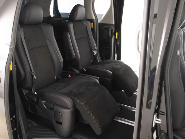 ヴェルファイア ２．４Ｚ　ゴールデンアイズＩＩ　（禁煙車）（エンジン対策済）（サンルーフ）（エアロカスタム）ダウンサス／アルパインＢＩＧ－Ｘ１０型ナビ／後席モニター／両側自動ドア／パワーバックドア／ＡＣ１００Ｖ電源／専用黒ハーフレザーシート／（27枚目）