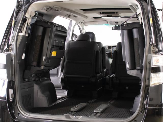 ヴェルファイア ２．４Ｚ　ゴールデンアイズＩＩ　（禁煙車）（エンジン対策済）（サンルーフ）（エアロカスタム）ダウンサス／アルパインＢＩＧ－Ｘ１０型ナビ／後席モニター／両側自動ドア／パワーバックドア／ＡＣ１００Ｖ電源／専用黒ハーフレザーシート／（30枚目）