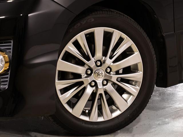 ヴェルファイア 2.4Z ゴールデンアイズII (禁煙車)(サンルーフ)(後席モニター)(両側自動ドア)パワーバックドア/特別仕様車/専用黒ハーフレザーシート/AC100V電源/クルーズコントロール/クリアランスソナー/コンビハンドル/バックカメラ(13枚目)