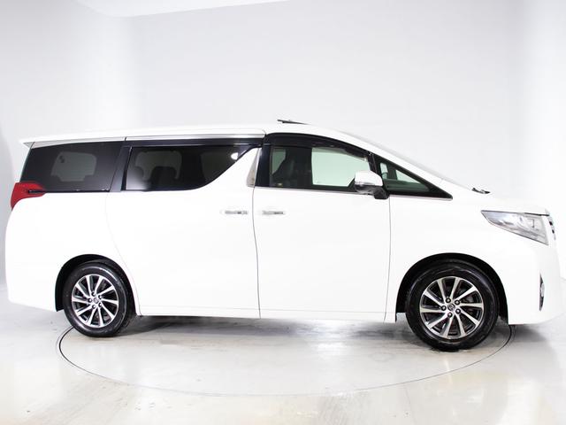 アルファード ３．５エグゼクティブラウンジ　（サンルーフ）（ＪＢＬサウンド）（レーダークルーズコントロール）（黒本革シート）プリクラッシュセーフティ／全周囲カメラ／ＡＣ１００Ｖ電源／オートハイビーム／両側電動スライドドア／ＥＴＣ２．０（21枚目）