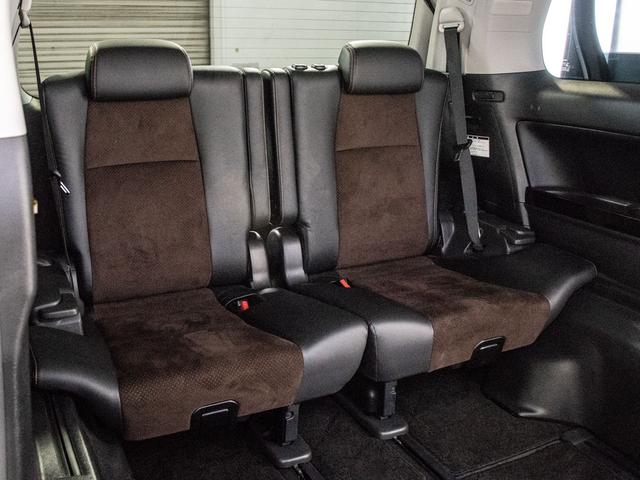 アルファード ２４０Ｓ　タイプゴールド　（禁煙車）（サンルーフ）（ＷＯＲＫ２０インチアルミ）（ダウンサス）純正ＨＤＤナビ／後席モニター／専用黒ハーフレザーシート／両側自動ドア／パワーバックドア／クルーズコントロール／クリアランスソナー／（26枚目）