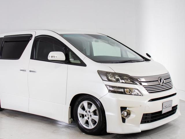 ヴェルファイア ２．４Ｚ　ゴールデンアイズ　（禁煙車）（点検記録簿１０枚）（アルパインＢＩＧ－Ｘ９型ナビ）（後席モニター）車高調／専用黒ハーフレザーシート／両側自動ドア／パワーバックドア／クルーズコントロール／クリアランスソナー／コンビハンドル（17枚目）