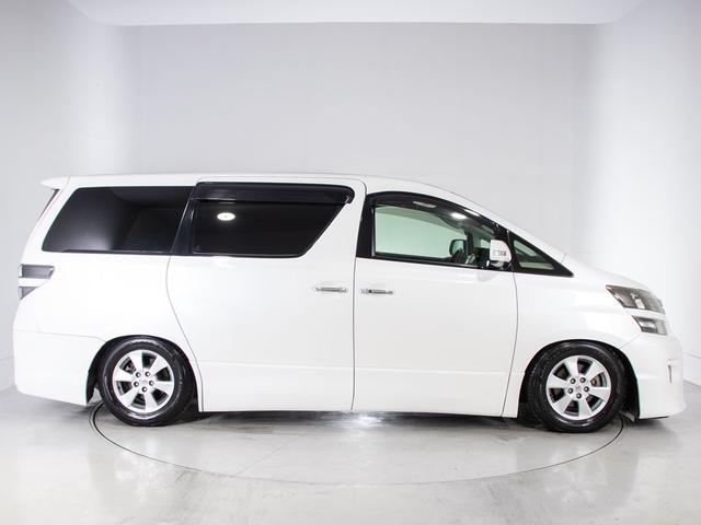 ヴェルファイア ２．４Ｚ　ゴールデンアイズ　（禁煙車）（点検記録簿１０枚）（アルパインＢＩＧ－Ｘ９型ナビ）（後席モニター）車高調／専用黒ハーフレザーシート／両側自動ドア／パワーバックドア／クルーズコントロール／クリアランスソナー／コンビハンドル（23枚目）