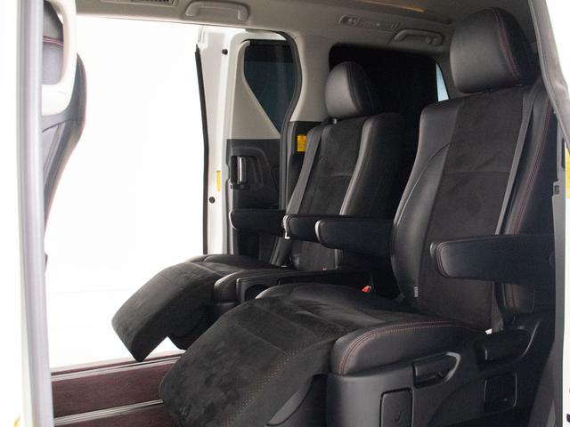 ヴェルファイア ２．４Ｚ　ゴールデンアイズ　（禁煙車）（点検記録簿１０枚）（アルパインＢＩＧ－Ｘ９型ナビ）（後席モニター）車高調／専用黒ハーフレザーシート／両側自動ドア／パワーバックドア／クルーズコントロール／クリアランスソナー／コンビハンドル（29枚目）