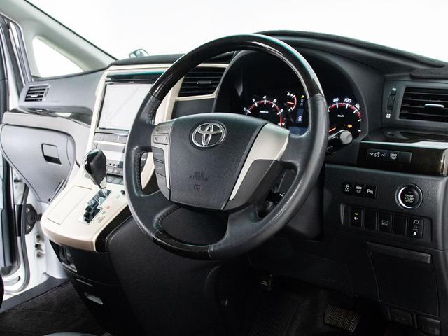 ヴェルファイア ２．４Ｚ　ゴールデンアイズ　（禁煙車）（点検記録簿１０枚）（アルパインＢＩＧ－Ｘ９型ナビ）（後席モニター）車高調／専用黒ハーフレザーシート／両側自動ドア／パワーバックドア／クルーズコントロール／クリアランスソナー／コンビハンドル（39枚目）