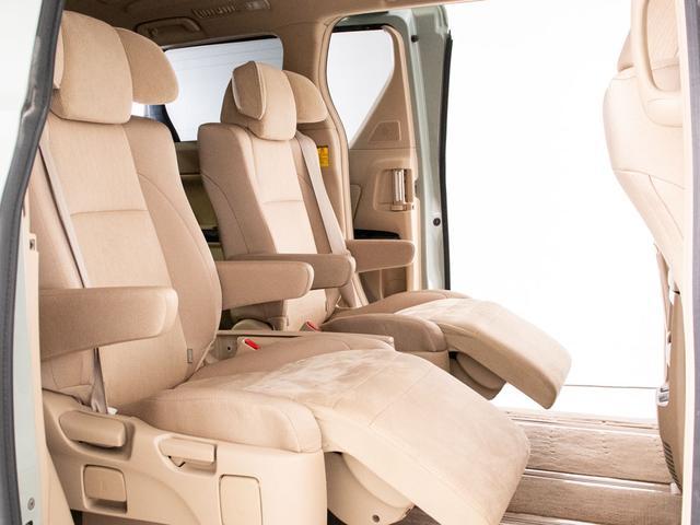 アルファードハイブリッド Ｇ　（禁煙車）（後席モニター）（レーダークルーズコントロール）（プレミアムサウンド）プリクラッシュセーフティ／レーンキープアシスト／全周囲カメラ／パワーバックドア／４ＷＤ／ルーフキャリア／ＡＣ１００Ｖ電源（27枚目）