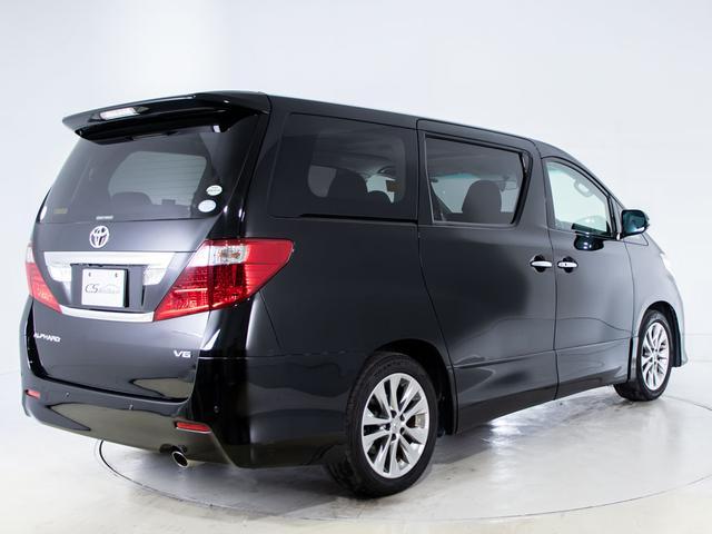 アルファード ２４０Ｓ　プライムセレクションＩＩ　（禁煙車）（サンルーフ）（両側自動ドア）（パワーバックドア）ストラーダナビ／バックカメラ／専用アルカンターラシート／コンビハンドル／クリアランスソナー／フルセグＴＶ／（22枚目）