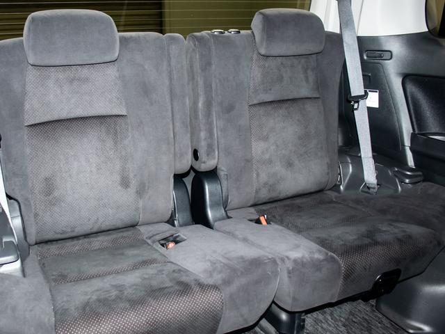 アルファード ２４０Ｓ　プライムセレクションＩＩ　（禁煙車）（サンルーフ）（両側自動ドア）（パワーバックドア）ストラーダナビ／バックカメラ／専用アルカンターラシート／コンビハンドル／クリアランスソナー／フルセグＴＶ／（29枚目）