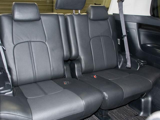 ヴェルファイア ２．５Ｚ　Ｇエディション　（サンルーフ）（レーダークルーズコントロール）（１０インチ大画面ナビ）（黒革調シートカバー）エグゼクティブシート／プリクラッシュセーフティ／両側電動スライドドア／ＬＥＤヘッドライト／パワーバックドア（27枚目）