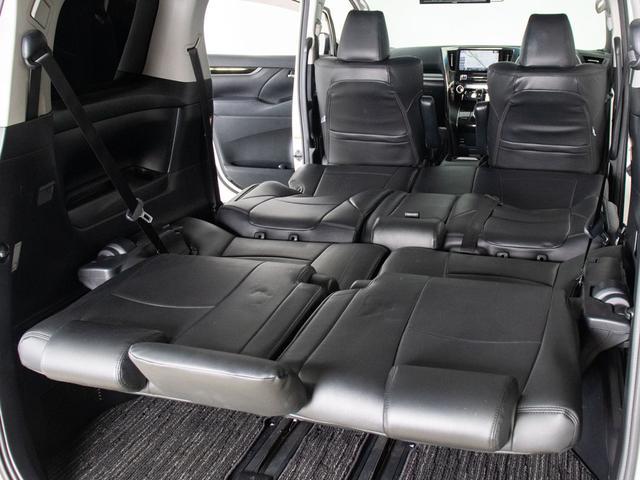 アルファード ２．５Ｓ　（８人乗りフルフラットシート）（サンルーフ）（アルパインＢＩＧ－Ｘ１０型ナビ）（後席モニター）両側自動ドア／バックカメラ／黒革調シートカバー／クルーズコントロール／クリアランスソナー／（8枚目）