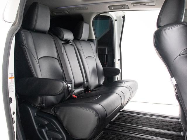 アルファード ２．５Ｓ　（８人乗りフルフラットシート）（サンルーフ）（アルパインＢＩＧ－Ｘ１０型ナビ）（後席モニター）両側自動ドア／バックカメラ／黒革調シートカバー／クルーズコントロール／クリアランスソナー／（26枚目）