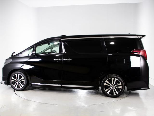 アルファード ２．５Ｓ　Ｃパッケージ　（禁煙車）（点検記録簿５枚）（サンルーフ）（モデリスタエアロ）（純正１０型ナビ）後席モニター／冷暖房黒革／トヨタセーフティセンス／踏み間違い防止装置／デジタルインナーミラー／３眼ＬＥＤヘッドライト／（17枚目）