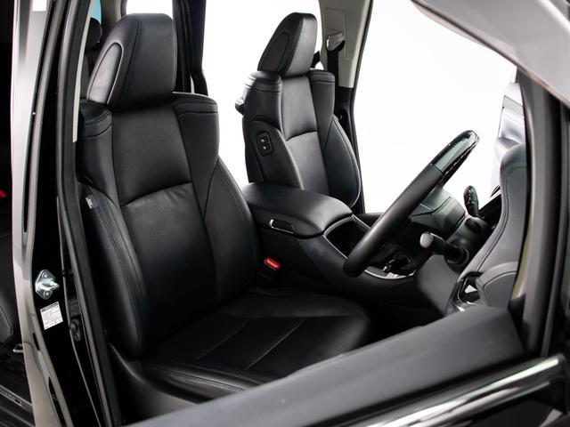 アルファード ２．５Ｓ　Ｃパッケージ　（禁煙車）（点検記録簿５枚）（サンルーフ）（モデリスタエアロ）（純正１０型ナビ）後席モニター／冷暖房黒革／トヨタセーフティセンス／踏み間違い防止装置／デジタルインナーミラー／３眼ＬＥＤヘッドライト／（25枚目）