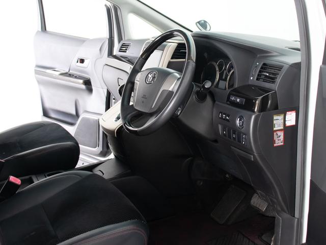 ヴェルファイア 2.4Z ゴールデンアイズII (禁煙車)(両側自動ドア)(パワーバックドア)(後席モニター)純正HDDナビ/バックカメラ/専用黒ハーフレザーシート/コンビハンドル/AC100V電源/クルーズコントロール/クリアランスソナー/(34枚目)