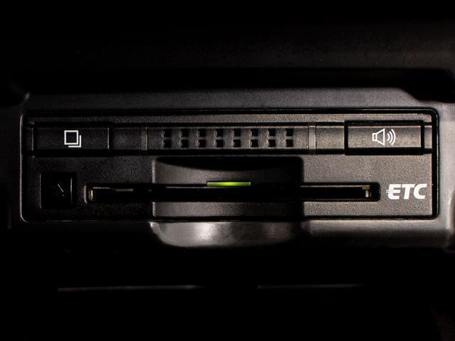 ヴェルファイア ２．４Ｚ　（点検記録簿７枚）（ツインサンルーフ）（社外２０インチアルミ＆車高調）（両側自動ドア）後席モニター／純正ＨＤＤナビ／バックカメラ／黒革調シートカバー／クルーズコントロール／クリアランスソナー／（40枚目）