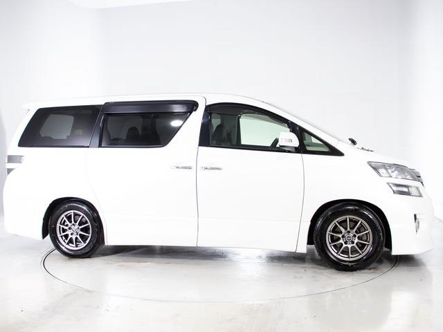 ヴェルファイア ２．４Ｚ　（禁煙車）（点検記録簿１０枚）（４ＷＤ）（エンジン対策済み）８人乗りフルフラットシート／ダウンサス／黒革調シートカバー／純正ＳＤナビ／後席モニター／両側自動ドア／バックカメラ／クリアランスソナー／（20枚目）