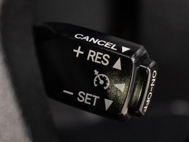 ヴェルファイア ２．５Ｚ　Ａエディション　ゴールデンアイズ　（サンルーフ）（アルパインＢＩＧ－Ｘ１１型ナビ）（後席モニター）（両側自動ドア）パワーバックドア／専用黒ハーフレザーシート／ＡＣ１００Ｖ電源／クルーズコントロール／クリアランスソナー／バックカメラ／（33枚目）