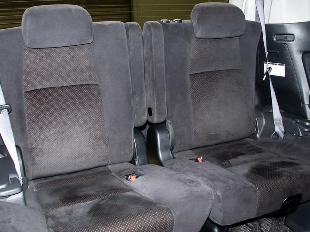 ヴェルファイア ２．４Ｚ　プラチナムセレクション　（禁煙車）（点検記録簿６枚）（後席モニター）（両側自動ドア）パワーバックドア／純正ＨＤＤナビ／バックカメラ／専用アルカンターラシート／コンビハンドル／クリアランスソナー／Ｂｌｕｅｔｏｏｔｈ接続／（17枚目）