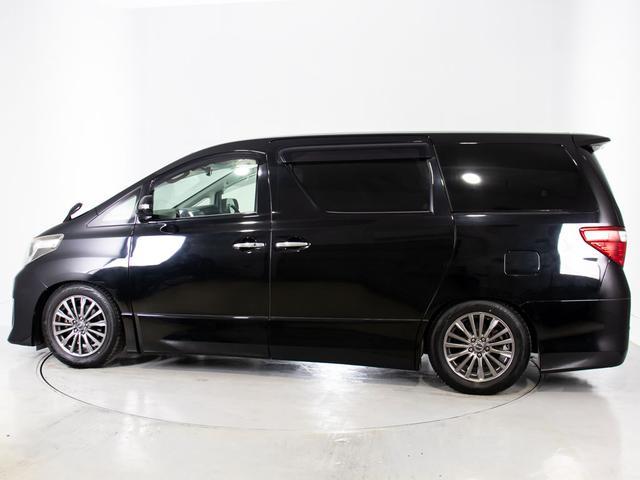 アルファード ２４０Ｓ　タイプゴールド　（禁煙）（保冷温庫システムコンソール）（アルパインＢＩＧ－Ｘ９型ナビ）（後席モニター）両側自動ドア／パワーバックドア／クルーズコントロール／クリアランスソナー／コンビハンドル／専用黒ハーフレザーシート（17枚目）