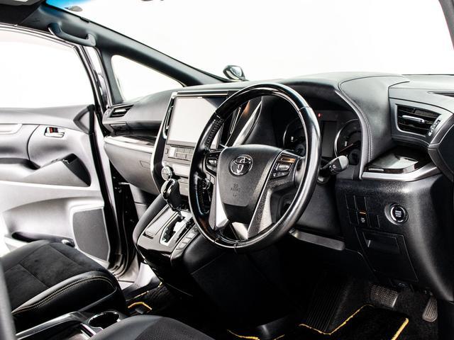 ヴェルファイア ２．５Ｚ　Ａエディション　ゴールデンアイズ　（禁煙＆ワンオーナー）（特別仕様車）（１１インチ大画面ナビ）（後席モニター）両側電動スライドドア／パワーバックドア／クルーズコントロール／クリアランスソナー／ＡＣ１００Ｖ電源／バックカメラ／フルセグ（32枚目）