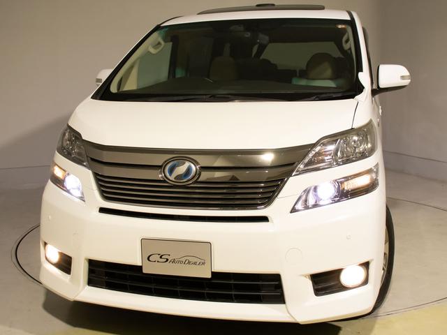 ヴェルファイアハイブリッド Ｖ　Ｌエディション　（禁煙）（サンルーフ）（ベージュ本革）（後席モニター）前車追従レーダークルーズ／衝突被害軽減装置／車線逸脱防止装置／両側自動ドア／パワーバックドア／シートヒーター／エグゼクティブシート／１５００Ｗ給電（17枚目）