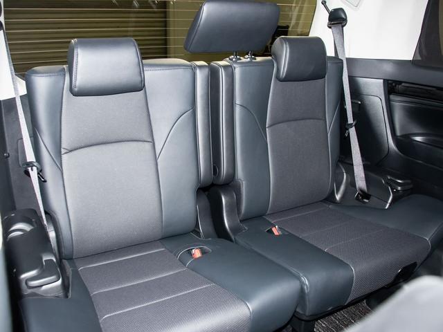 ヴェルファイア ２．５Ｚ　Ｇエディション　（禁煙車）（サンルーフ）（冷暖房黒革）（純正１０型ナビ）後席モニター／トヨタセーフティセンス／踏み間違い防止装置／両側自動ドア／パワーバックドア／エグゼクティブシート／ＡＣ１００Ｖ電源／シートメモリー（29枚目）